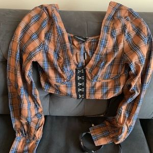 Pretty Little Thing Long Sleeved Crop Top